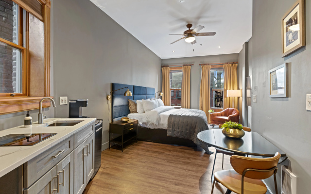 photo 4 of The Historic Blue Moon Hotel - NYC