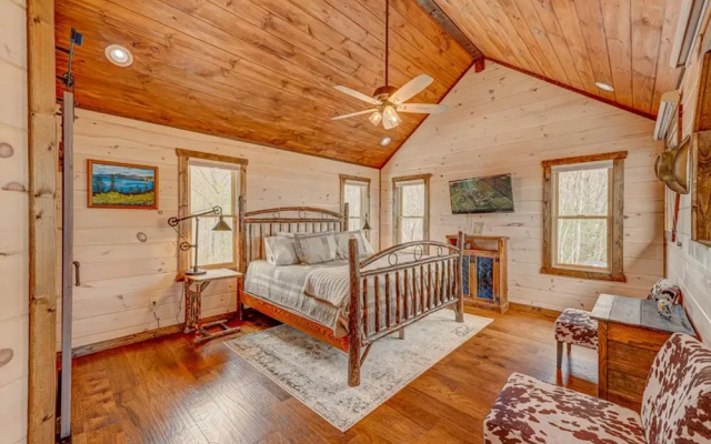 photo 5 of Blue Moon Lodge by Escape to Blue Ridge