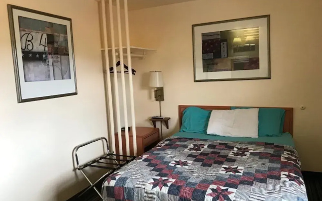 photo 2 of Blue Mountain Hotel