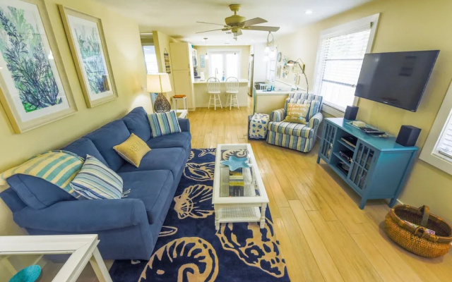 photo 4 of Blue Oasis