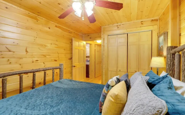 photo 3 of Blue Ridge Log Cabin w/ Hot Tub & Game Room!