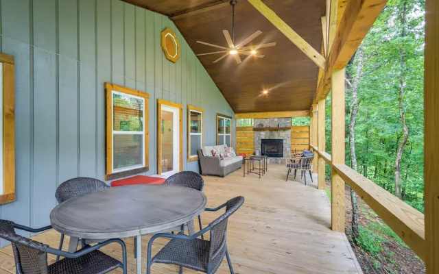 photo 5 of Blue Ridge Mountainside Cottage w/ Fire Pit!
