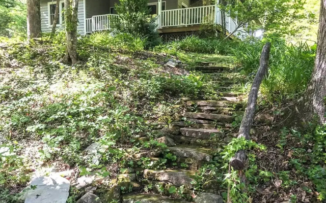 photo 2 of Blue Ridge Mountain Escape ~ 8 Mi to Chimney Rock