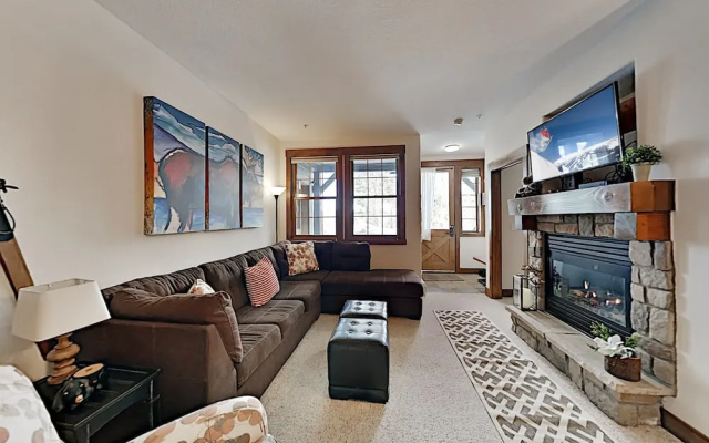 photo 2 of Blue Sky #159392 - 2 Br Condo