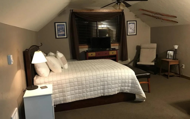 photo 2 of Blue Spruce Bed & Breakfast