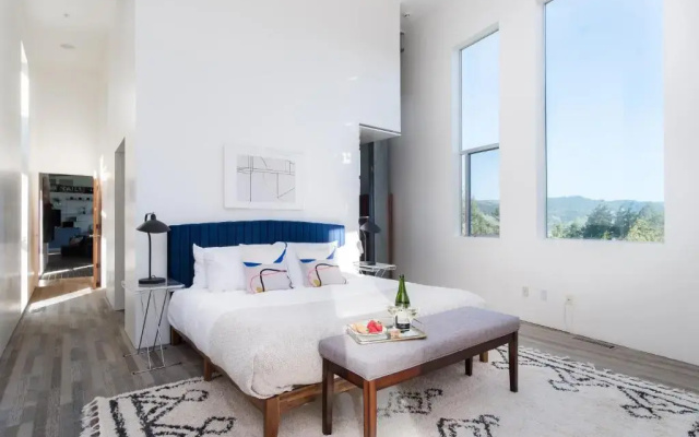 photo 3 of Blue Steel by AvantStay Ultramodern Architectural Masterpiece w Gorgeous Views