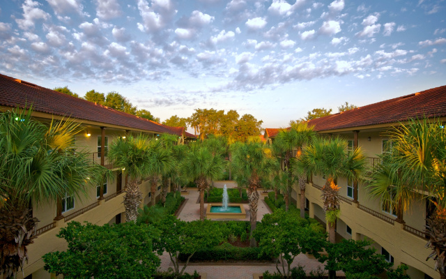 photo 2 of Blue Tree Resort - Lake Buena Vista - 1 & 2 Bedroom Condos