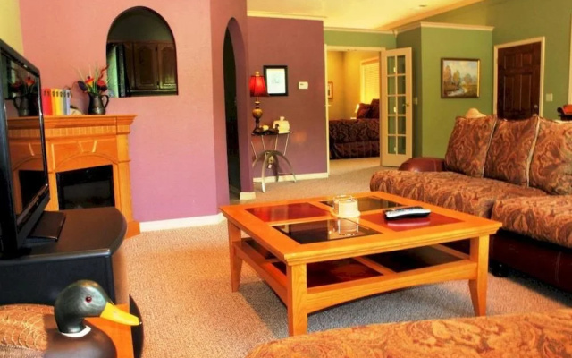 photo 4 of Blue Water Bungalow
