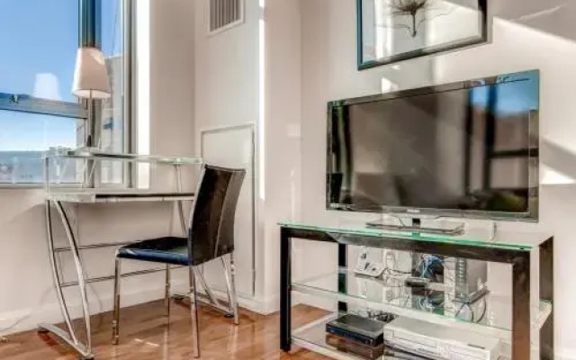 photo 4 of Bluebird Suites at Boston's Theatre District