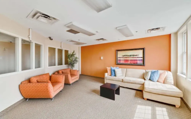 photo 3 of Bluebird Suites at the Warehouse District