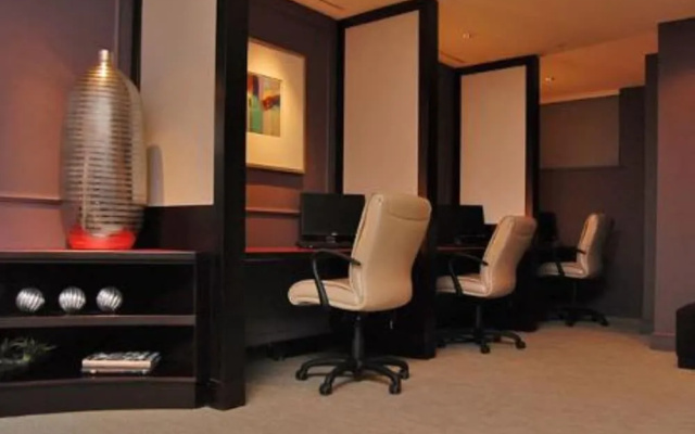 photo 4 of Bluebird Suites DC Financial District