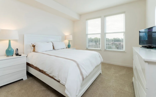photo 4 of Bluebird Suites in Silicon Valley