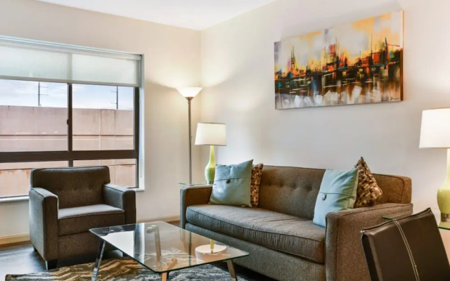 photo 4 of Bluebird Suites near Cleveland Clinic