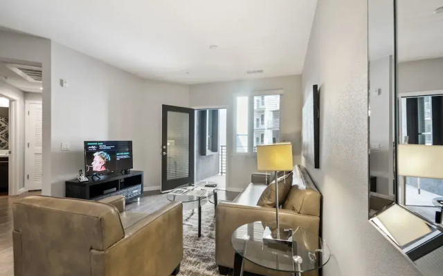 photo 2 of Bluebird Suites near Facebook HQ