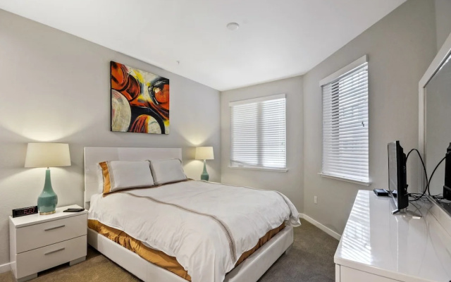 photo 3 of Bluebird Suites near Facebook HQ