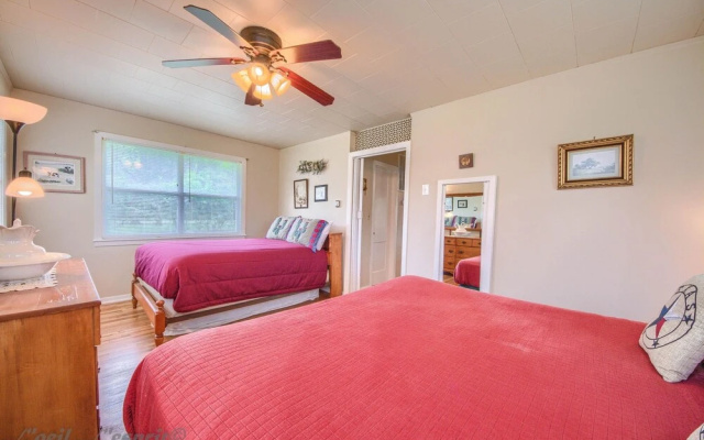 photo 4 of Bluebonnet Rr9084bc 1 Bedroom Home by RedAwning