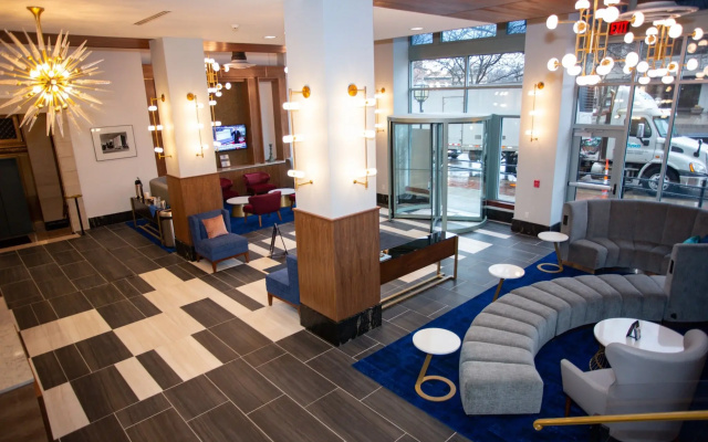 photo 2 of BLU-Tique, Akron, a Tribute Portfolio Hotel