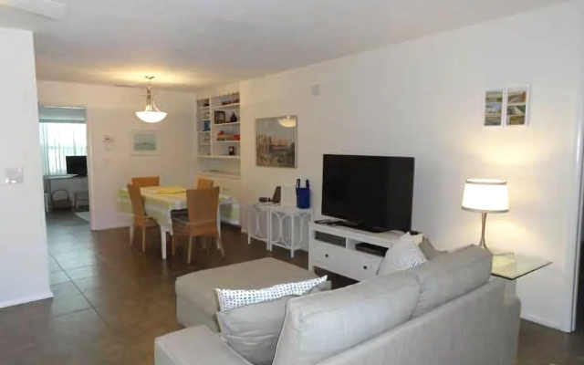 photo 2 of Bman Beach Cottage