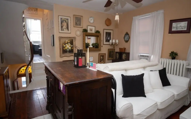 photo 2 of BnB Philadelphia - Boutique Hotel