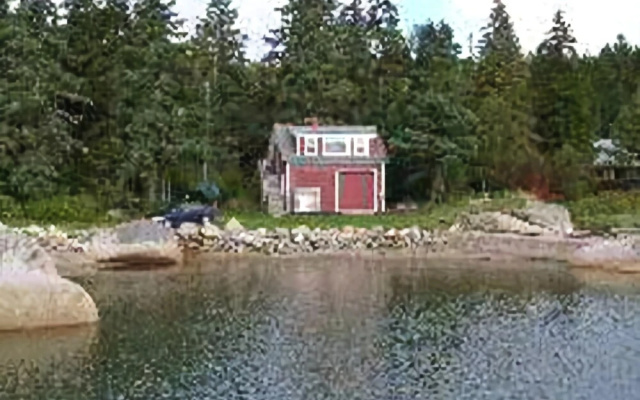 photo 5 of Boathouse - One Bedroom Apartment