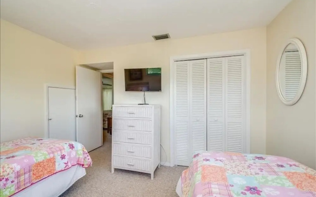photo 4 of Boca Grande Shores 06 - 3Br Home