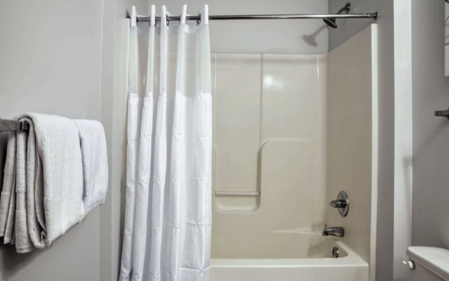 photo 5 of BOLD 2BR/2BA In The Block Apartment by CozySuites