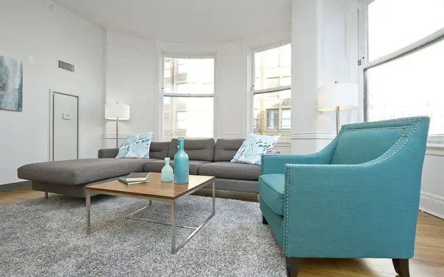photo 2 of Bold 3BR in the Chicago Loop by Sonder