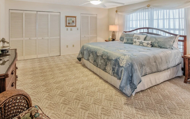 photo 4 of Bonita Beach 27050