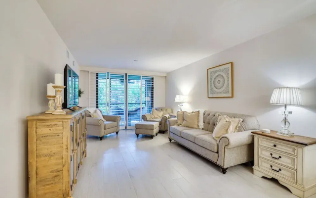photo 3 of Bonita Springs Condo w/ Community Pool!