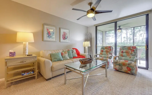 photo 3 of Bonita Springs Escape w/ Community Pool + Hot Tub!