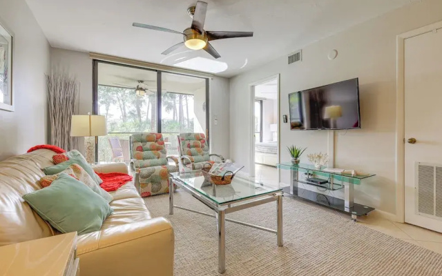 photo 4 of Bonita Springs Escape w/ Community Pool + Hot Tub!