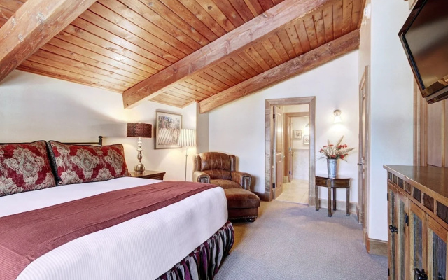 photo 2 of 2 BR Condo at The Lodge at Vail View of Gore Range by RedAwning - Save 20% on 7+ Nights!