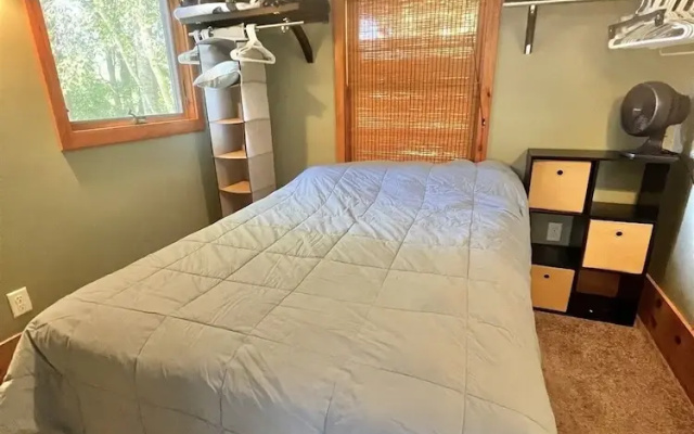 photo 2 of Boomfish Limit 5 2 Bedroom Cottage by RedAwning