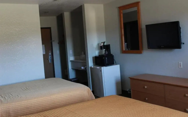 photo 5 of Booneslick Lodge