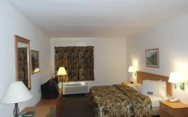 photo 3 of Booneslick Lodge Jane