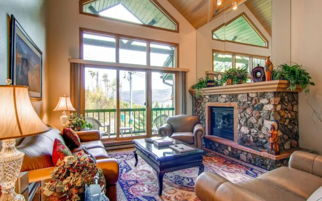 photo 2 of Borders Lodge - Upper 401 3br/3.5ba