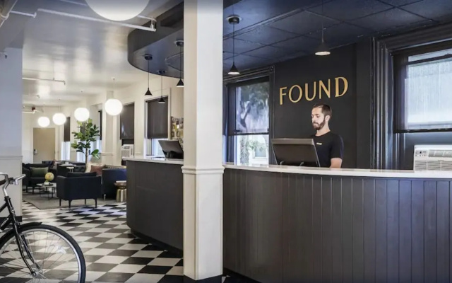 photo 2 of Boston Fenway Inn by Found