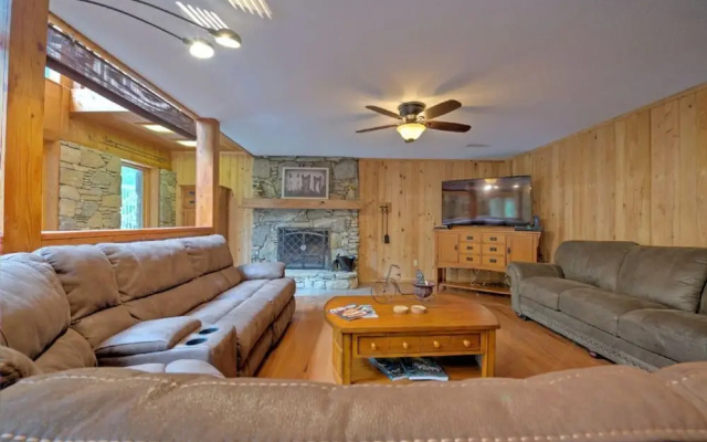 photo 2 of Boulder Ridge - 5 Br Home