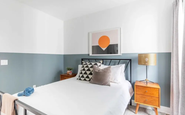 photo 4 of Bourbon By Avantstayspacious Modern Home 5mins From Downtown Nashville