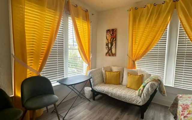 photo 2 of Boutique apartment near downtown WPB