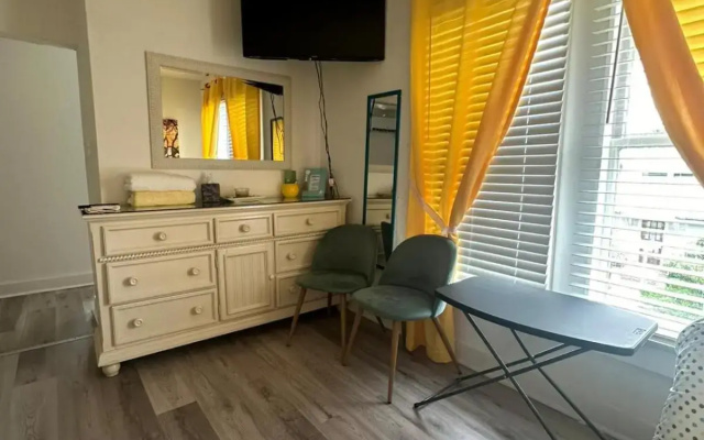 photo 3 of Boutique apartment near downtown WPB