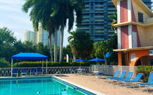 photo 4 of Bposhtels Hollywood Florida - Hostel