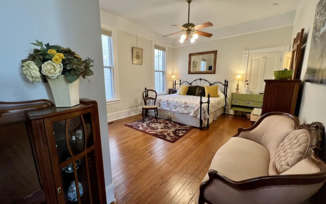 photo 3 of Brackenridge House Bed & Breakfast