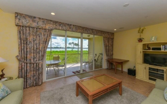 photo 2 of Bradenton Beach Club 315 Townhome #57462 3 Bedrooms 2 Bathrooms Townho