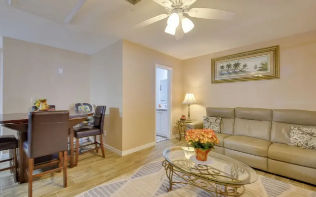 photo 2 of 10 Mi to Coquina Beach: Spacious Bradenton Duplex