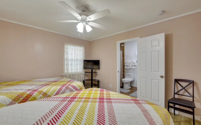 photo 4 of 10 Mi to Coquina Beach: Spacious Bradenton Duplex