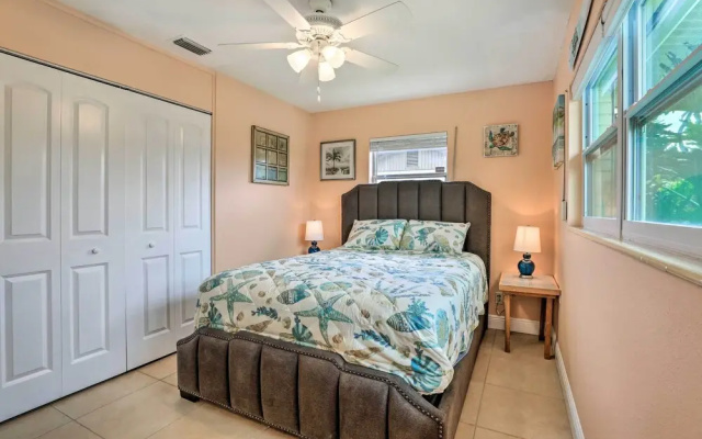photo 2 of Bradenton Home w/ Beautiful Yard: 4 Mi to Downtown