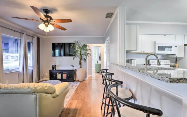 photo 3 of 9 Mi to Beaches: Home w/ Pool & Patio in Bradenton