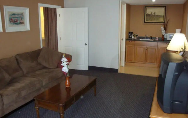 photo 4 of Bradford Inn and Suites