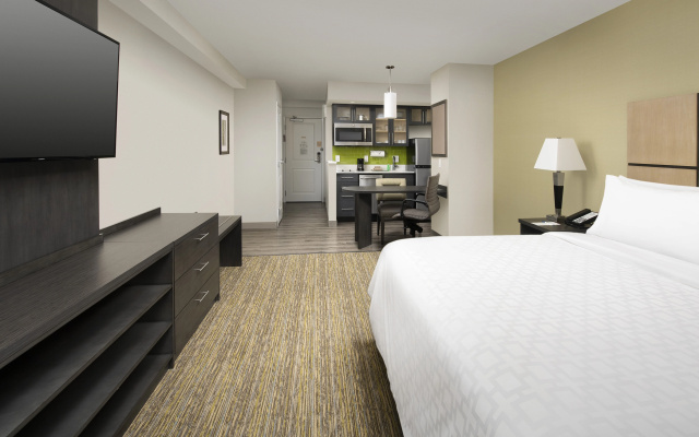 photo 3 of Candlewood Suites Alexandria West by IHG